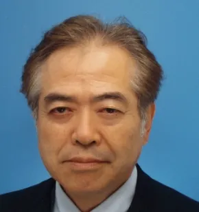 井崎　靖男